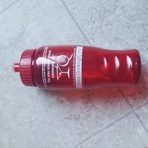 Squeeze bottle